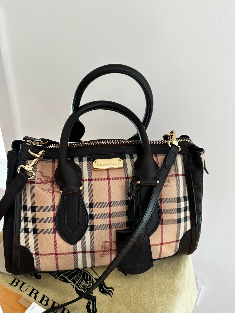 Burberry Beige Vintage Check Satchel with Black Leather Trim - Picture 9 of 16